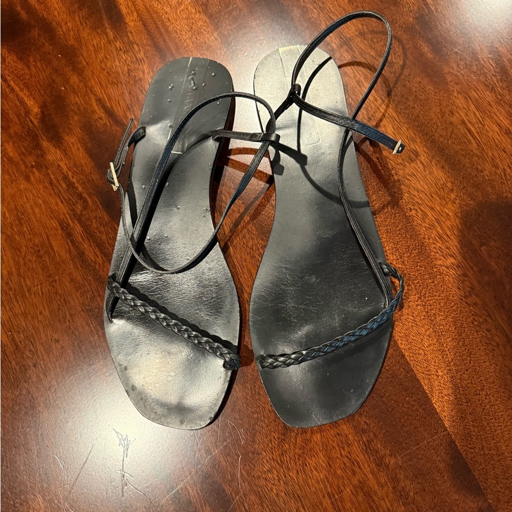 Kaanas Black Strappy Flat Sandals
